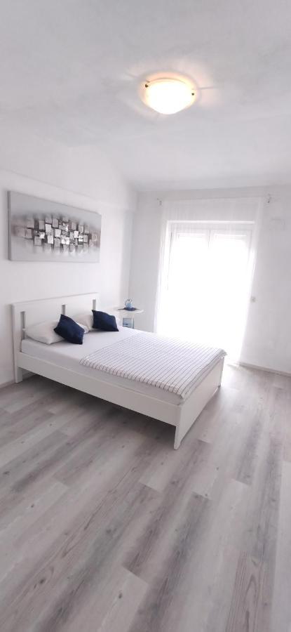 Vila Sentio Mare-Apartments Livaic Zeljko Pirovac Dış mekan fotoğraf