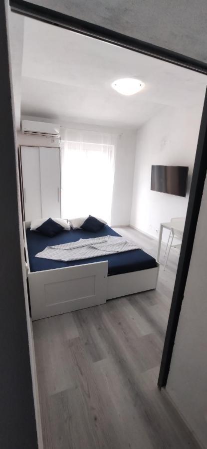Vila Sentio Mare-Apartments Livaic Zeljko Pirovac Dış mekan fotoğraf